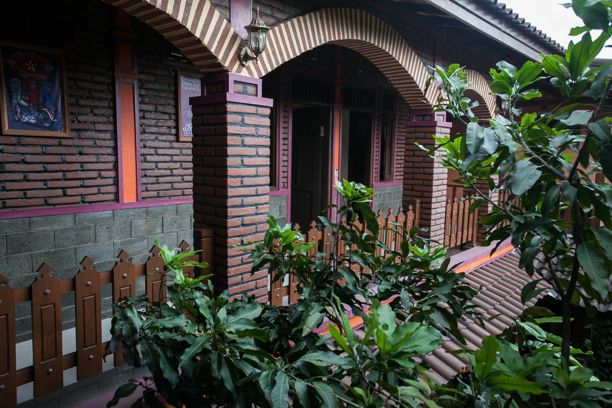 เรดดอร์ซ เนียร์ สตาซิอุน โกตาบารู มาลัง Hotel มะลัง ภายนอก รูปภาพ